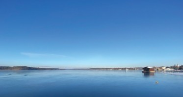 Śnieg - artysta zmalował Charzykowy