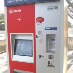 Emsdetten. Automat sprzedający bilety na dworcu kolejowym.